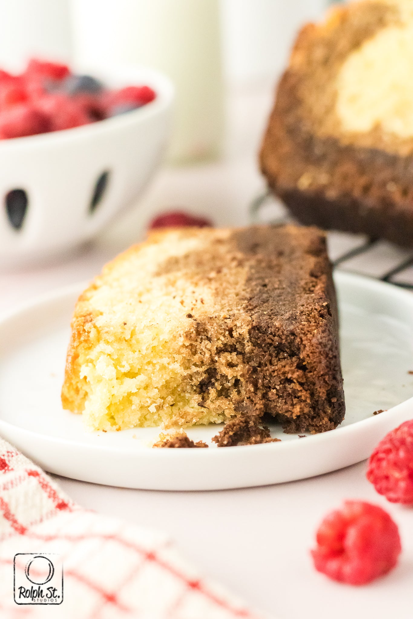Exclusive Marble Ombre Pound Cake