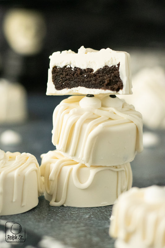 Exclusive Mummy Cake Pucks