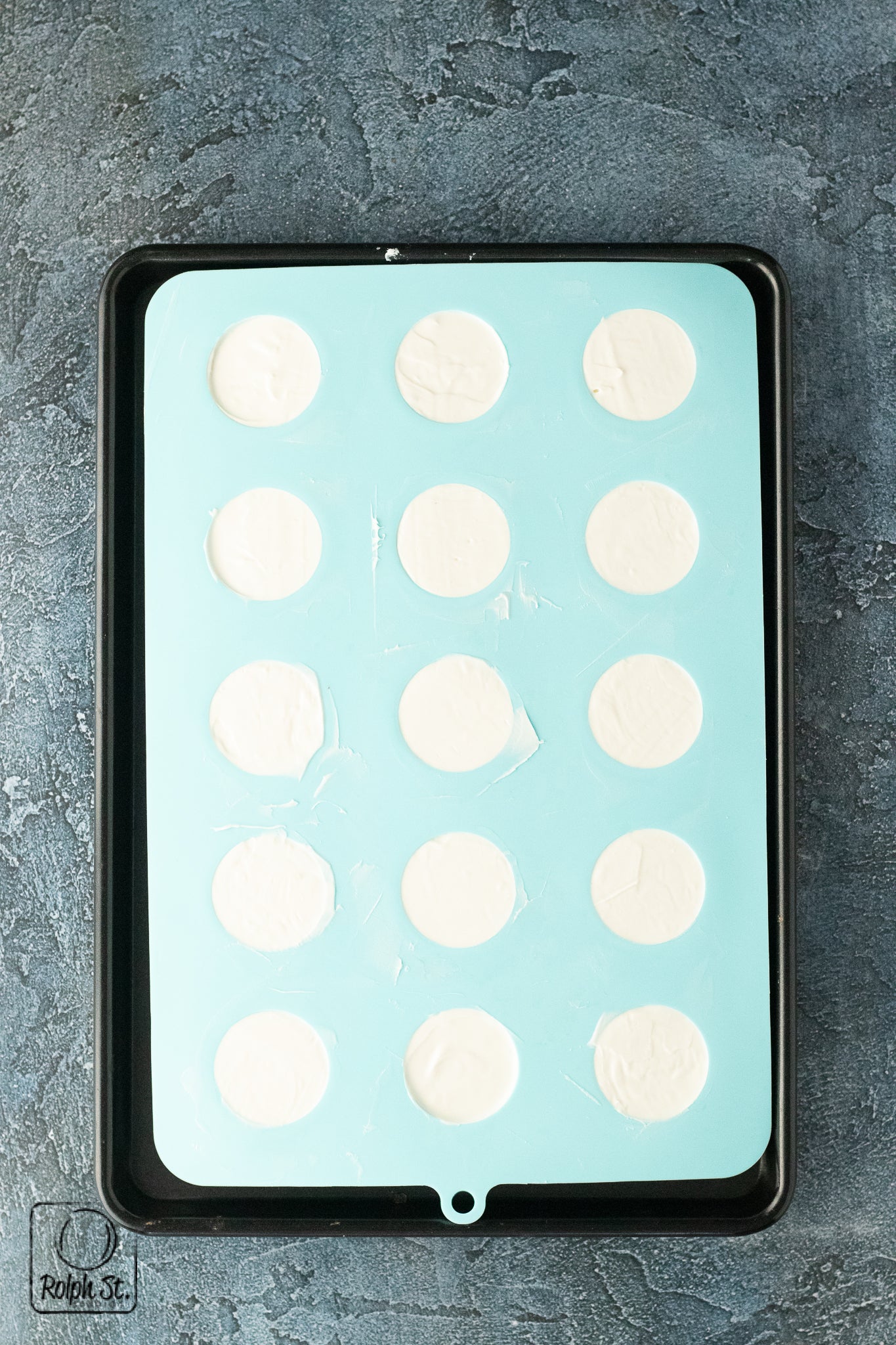 Exclusive Mummy Cake Pucks