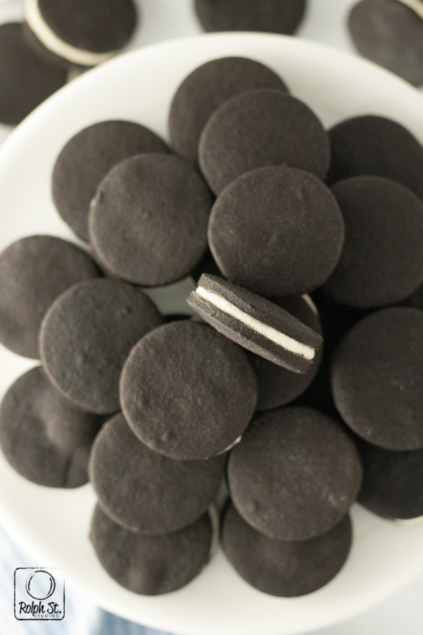 Exclusive Homemade Oreo Cookies