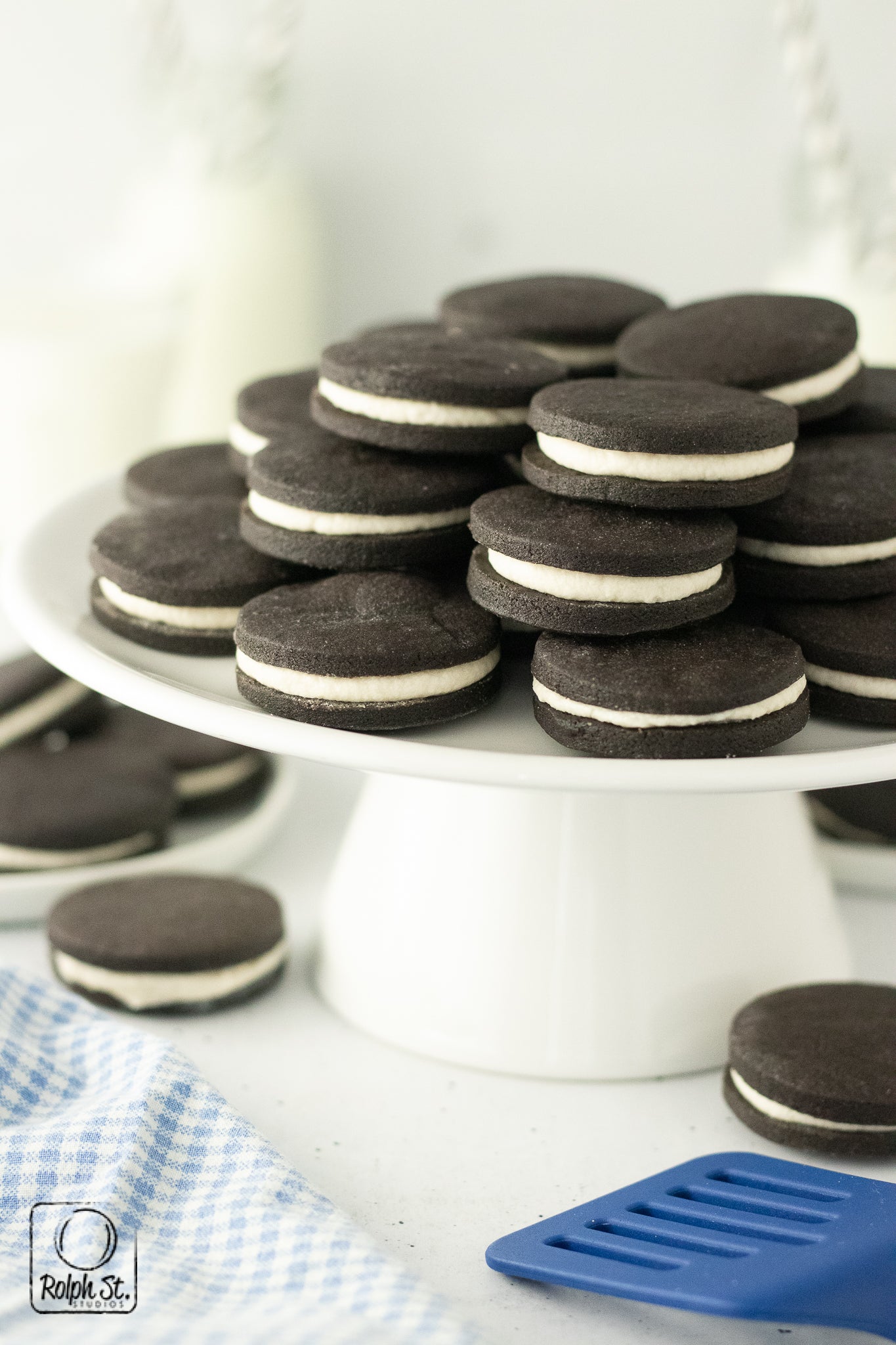 Exclusive Homemade Oreo Cookies