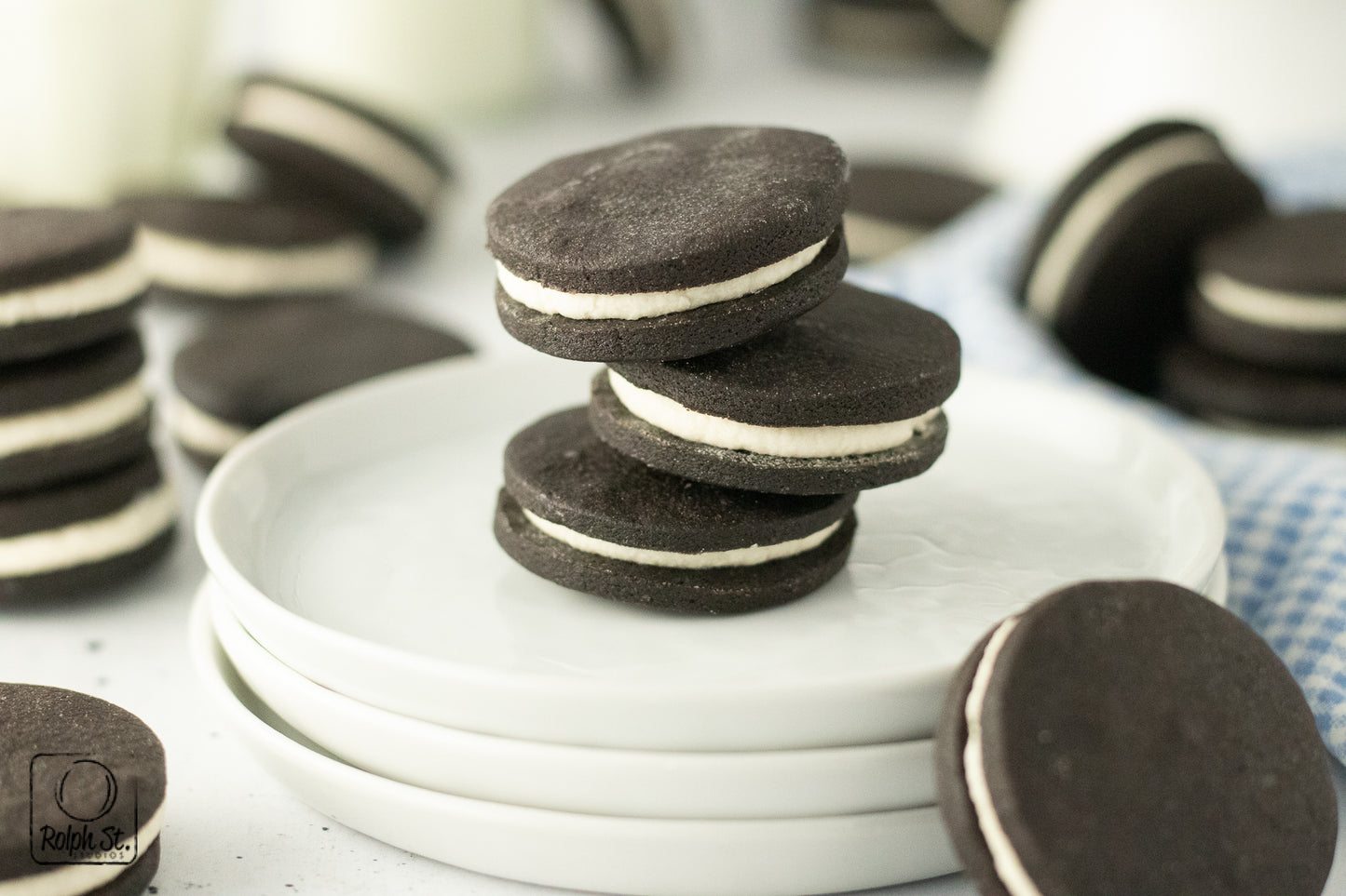 Exclusive Homemade Oreo Cookies