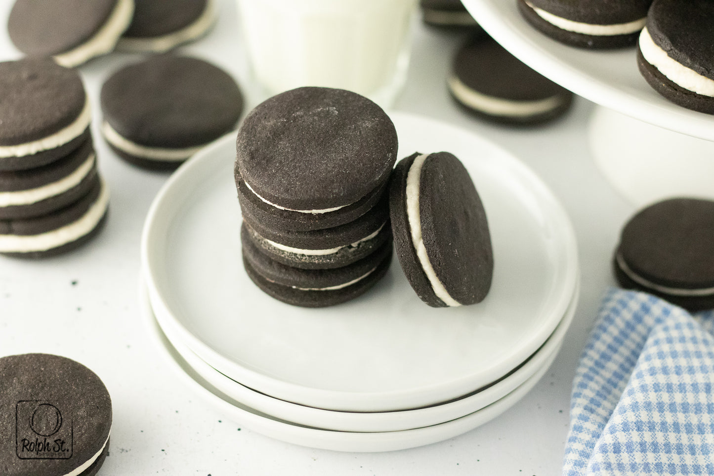 Exclusive Homemade Oreo Cookies