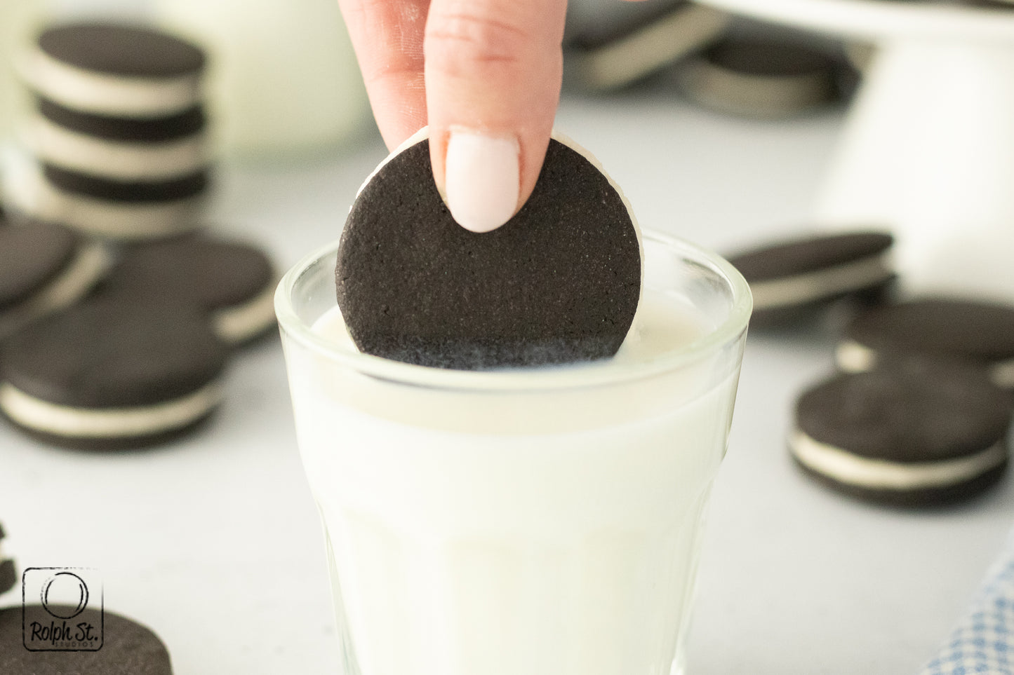 Exclusive Homemade Oreo Cookies