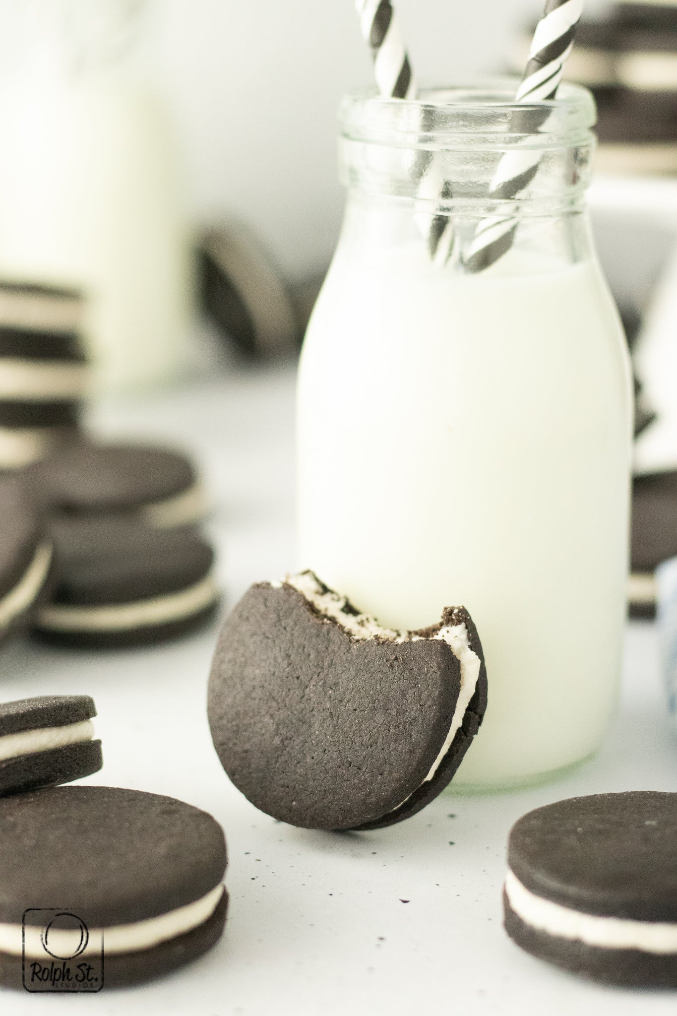Exclusive Homemade Oreo Cookies