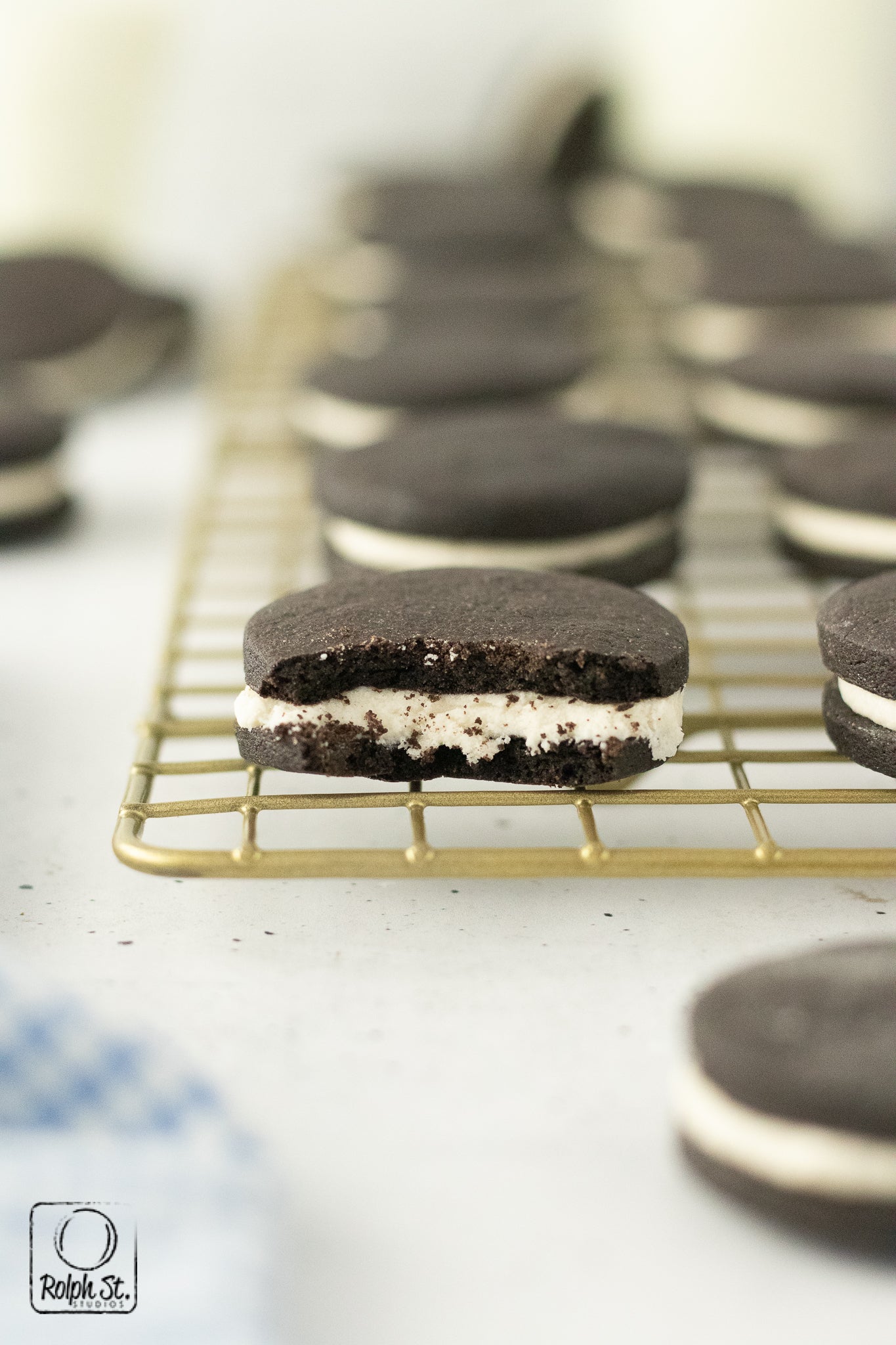 Exclusive Homemade Oreo Cookies
