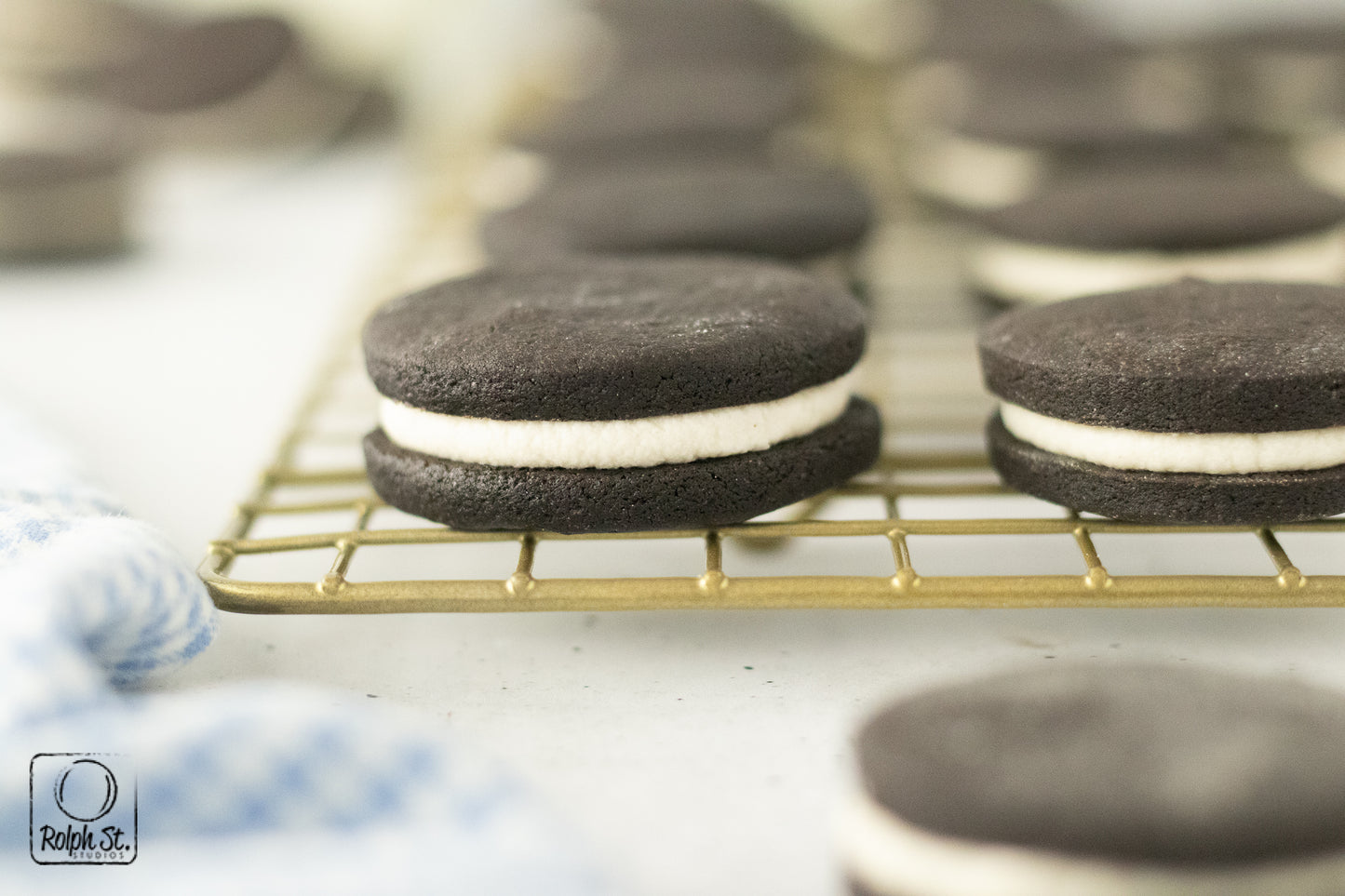 Exclusive Homemade Oreo Cookies