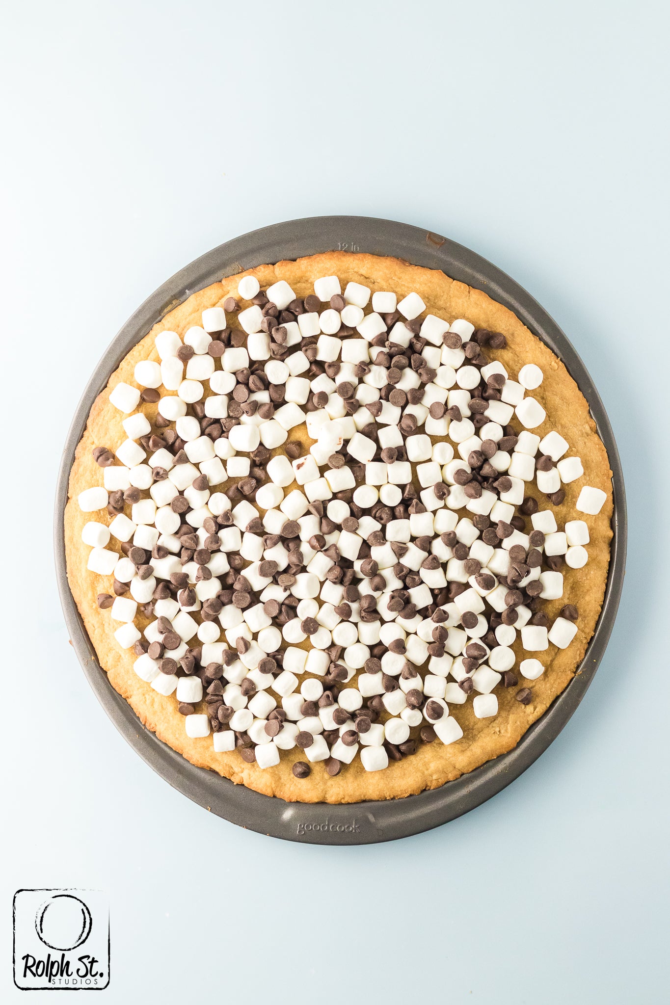Exclusive Peanut Butter Pizza