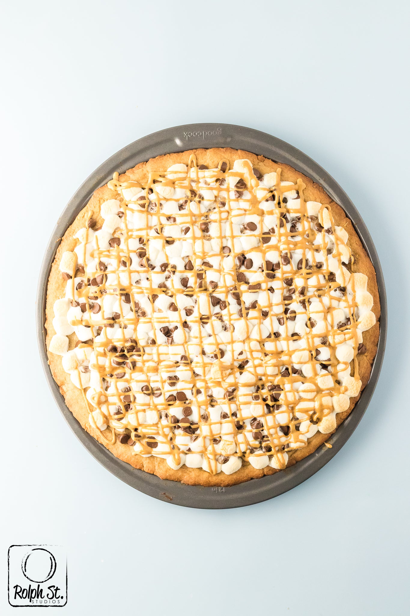Exclusive Peanut Butter Pizza