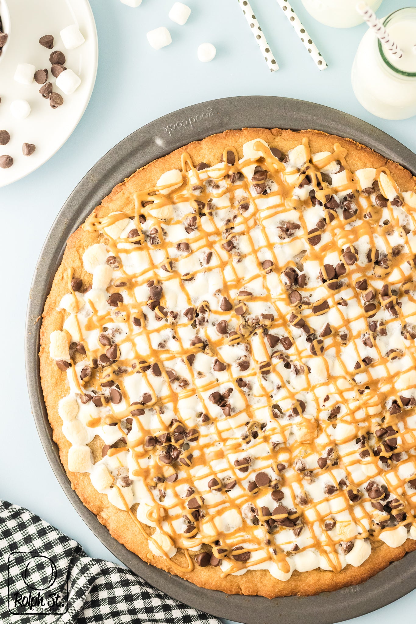 Exclusive Peanut Butter Pizza