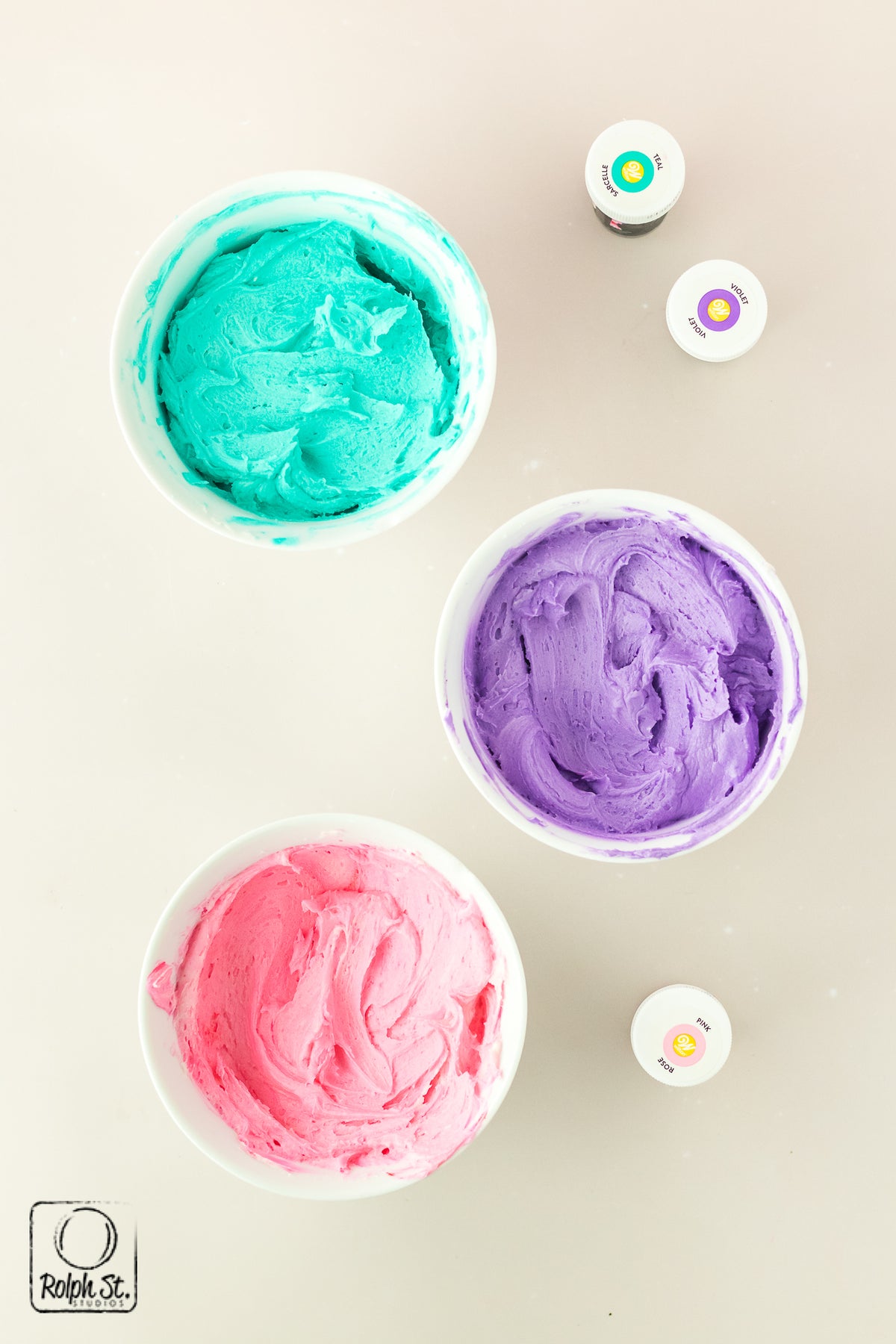 Exclusive Piñata Cupcakes