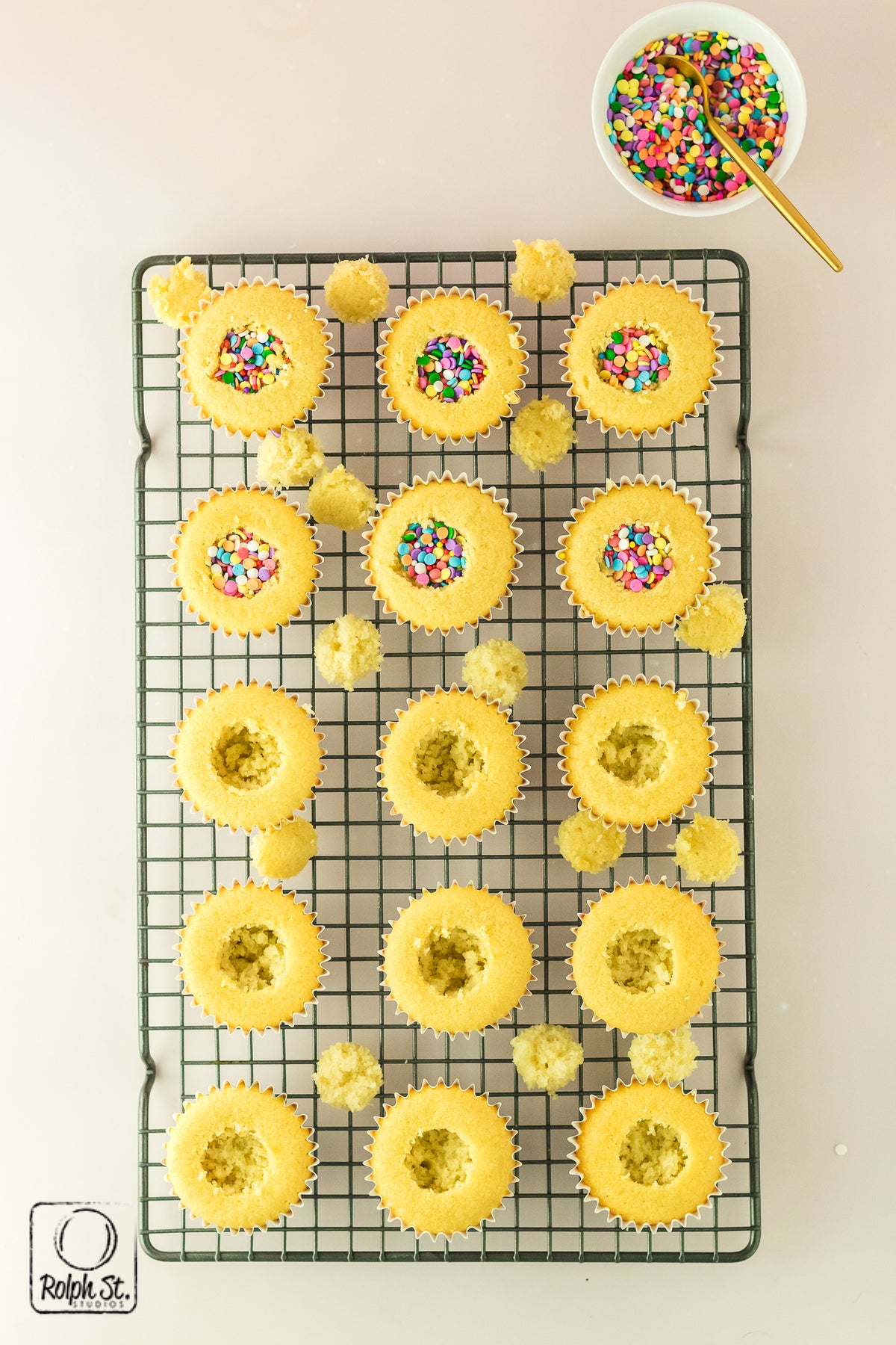 Exclusive Piñata Cupcakes