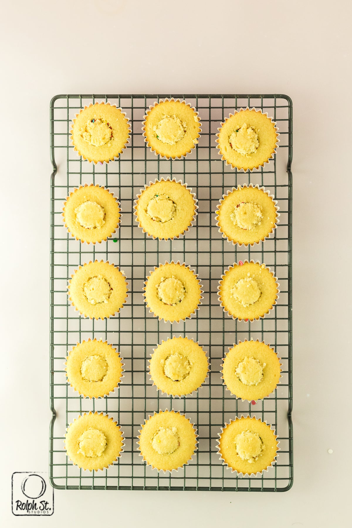 Exclusive Piñata Cupcakes