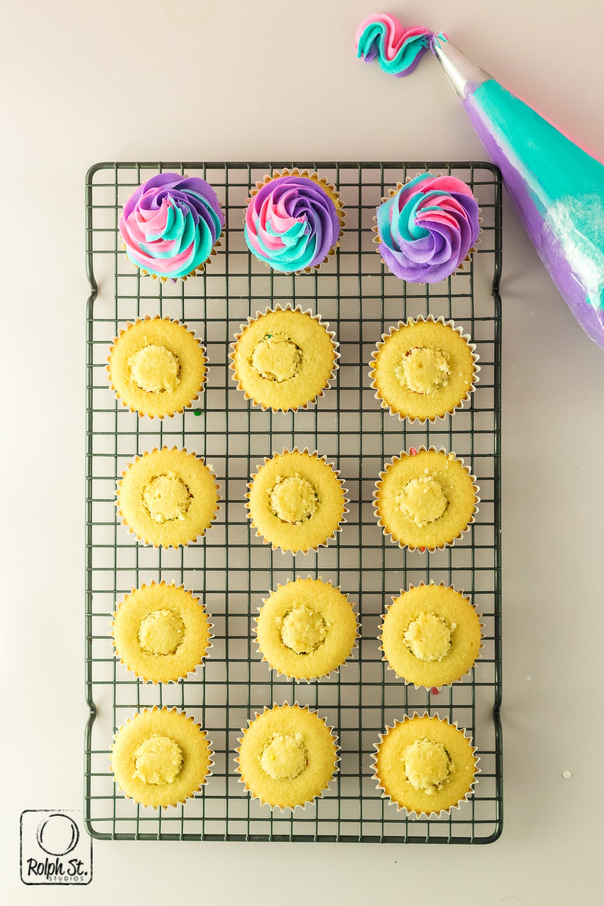 Exclusive Piñata Cupcakes