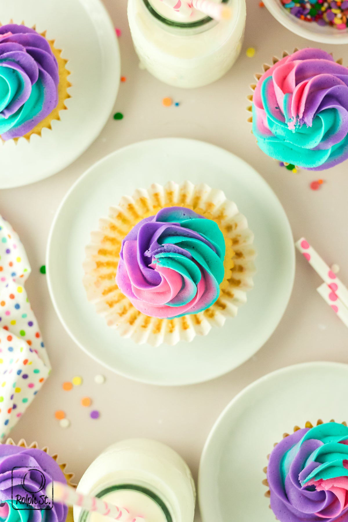 Exclusive Piñata Cupcakes
