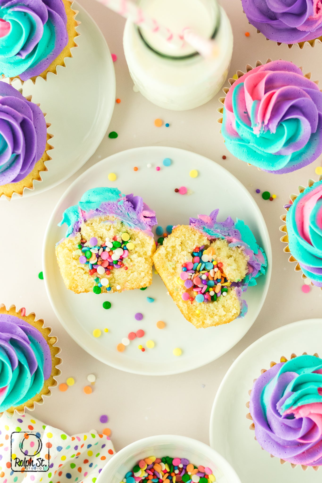 Exclusive Piñata Cupcakes