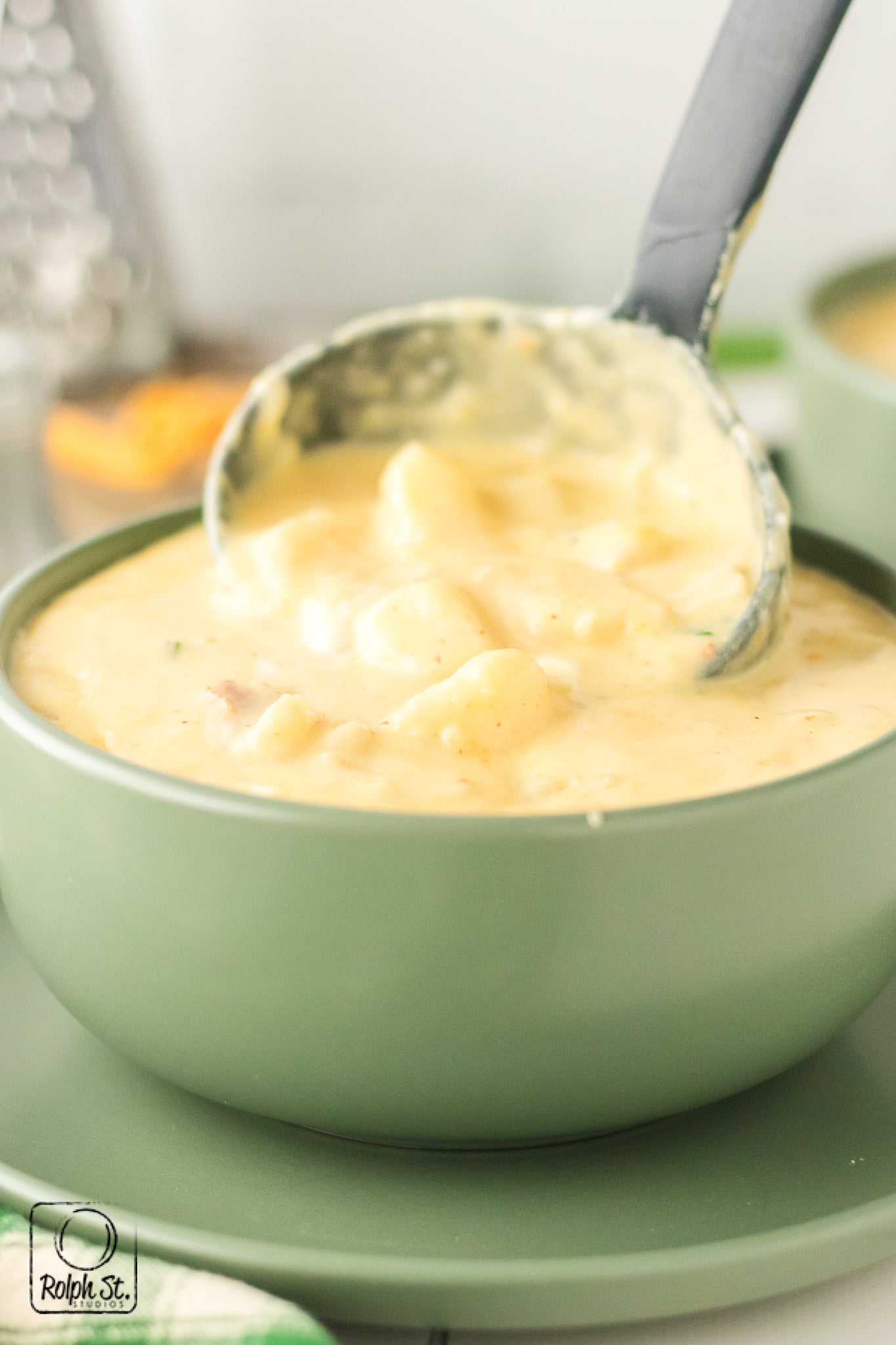 Exclusive Slow Cooker Loaded Potato Soup