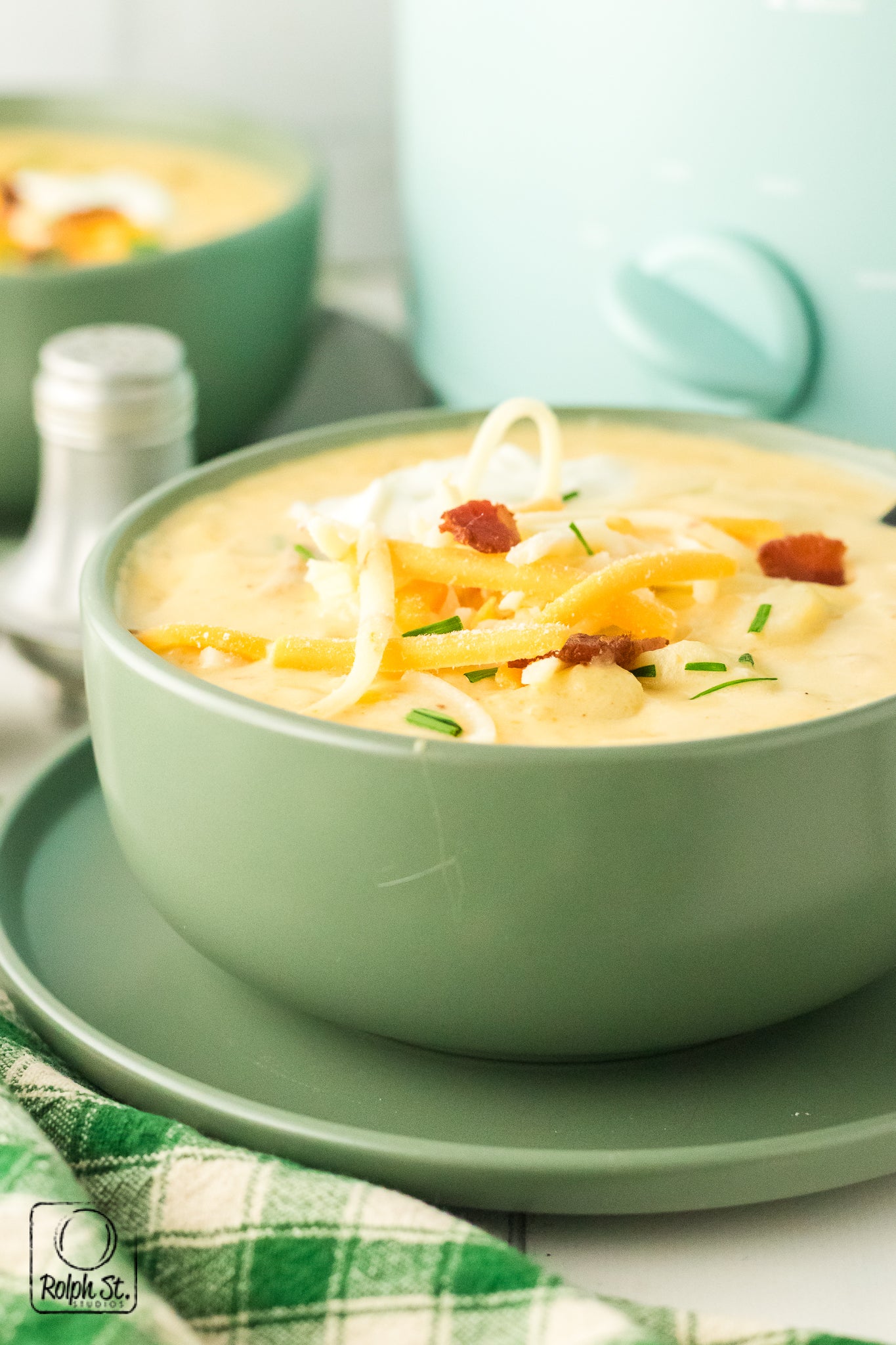 Exclusive Slow Cooker Loaded Potato Soup