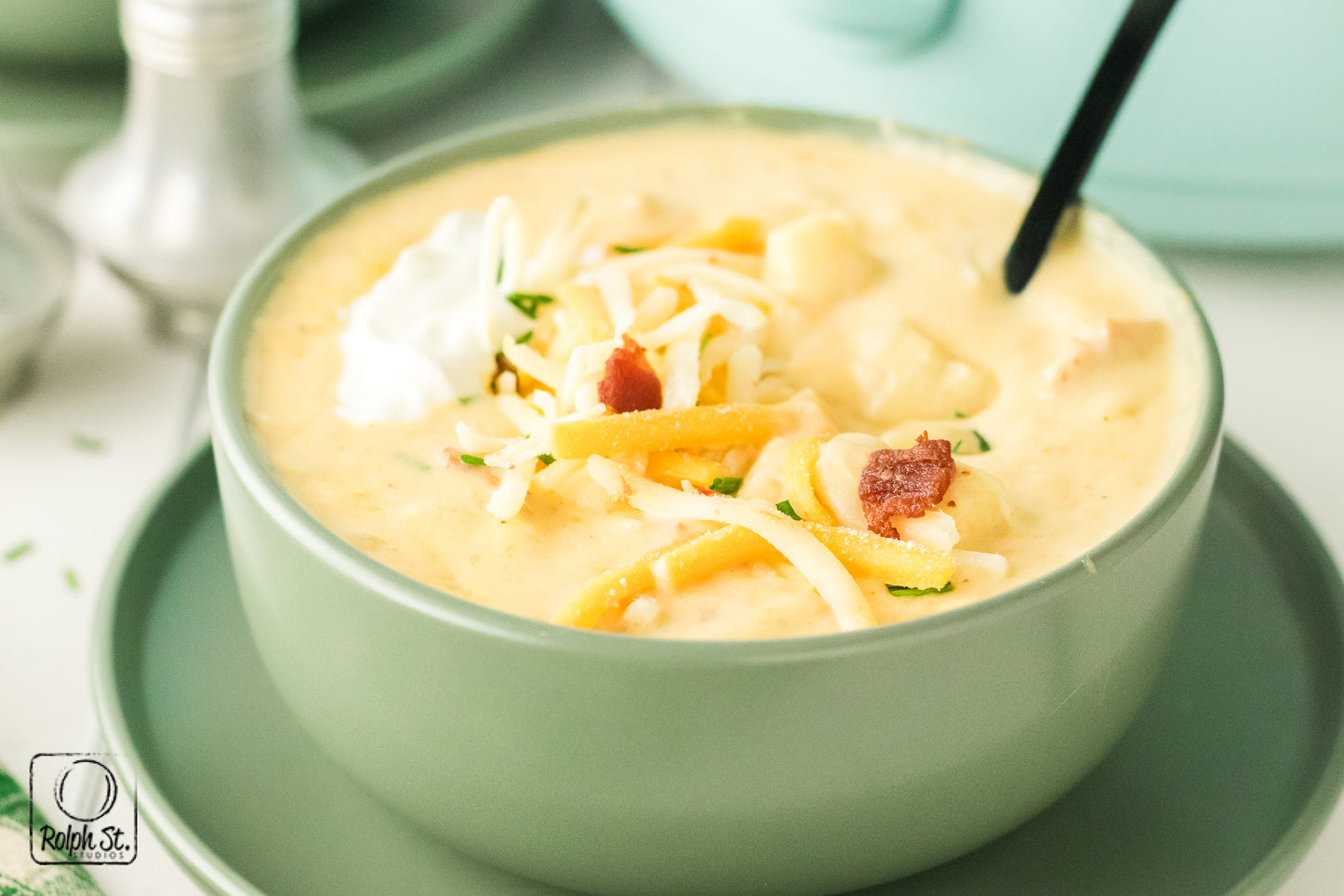 Exclusive Slow Cooker Loaded Potato Soup