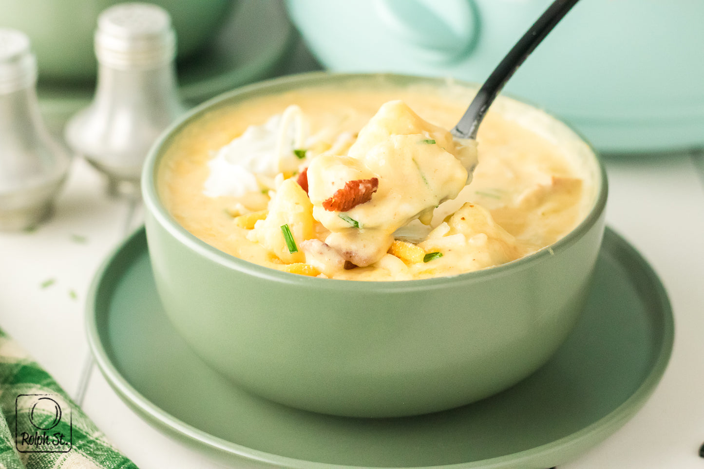 Exclusive Slow Cooker Loaded Potato Soup