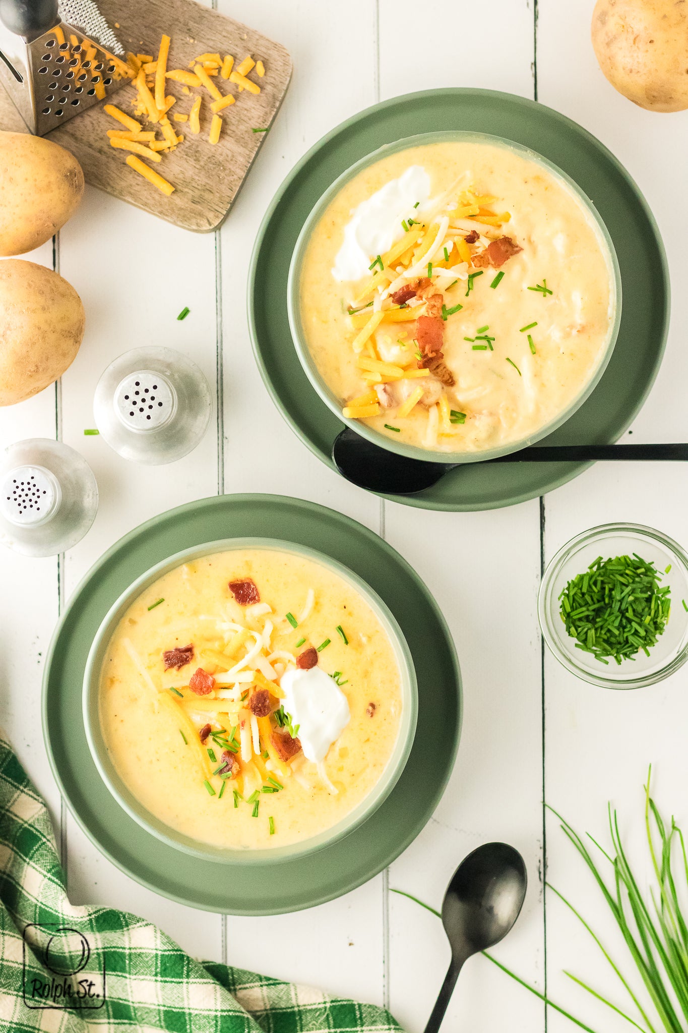Exclusive Slow Cooker Loaded Potato Soup