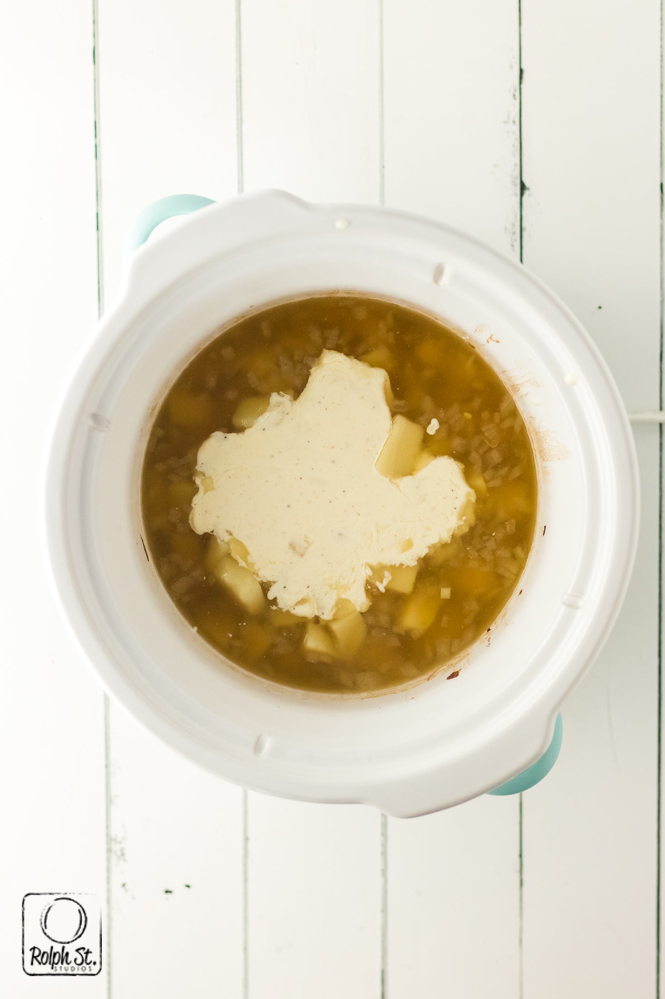 Exclusive Slow Cooker Loaded Potato Soup