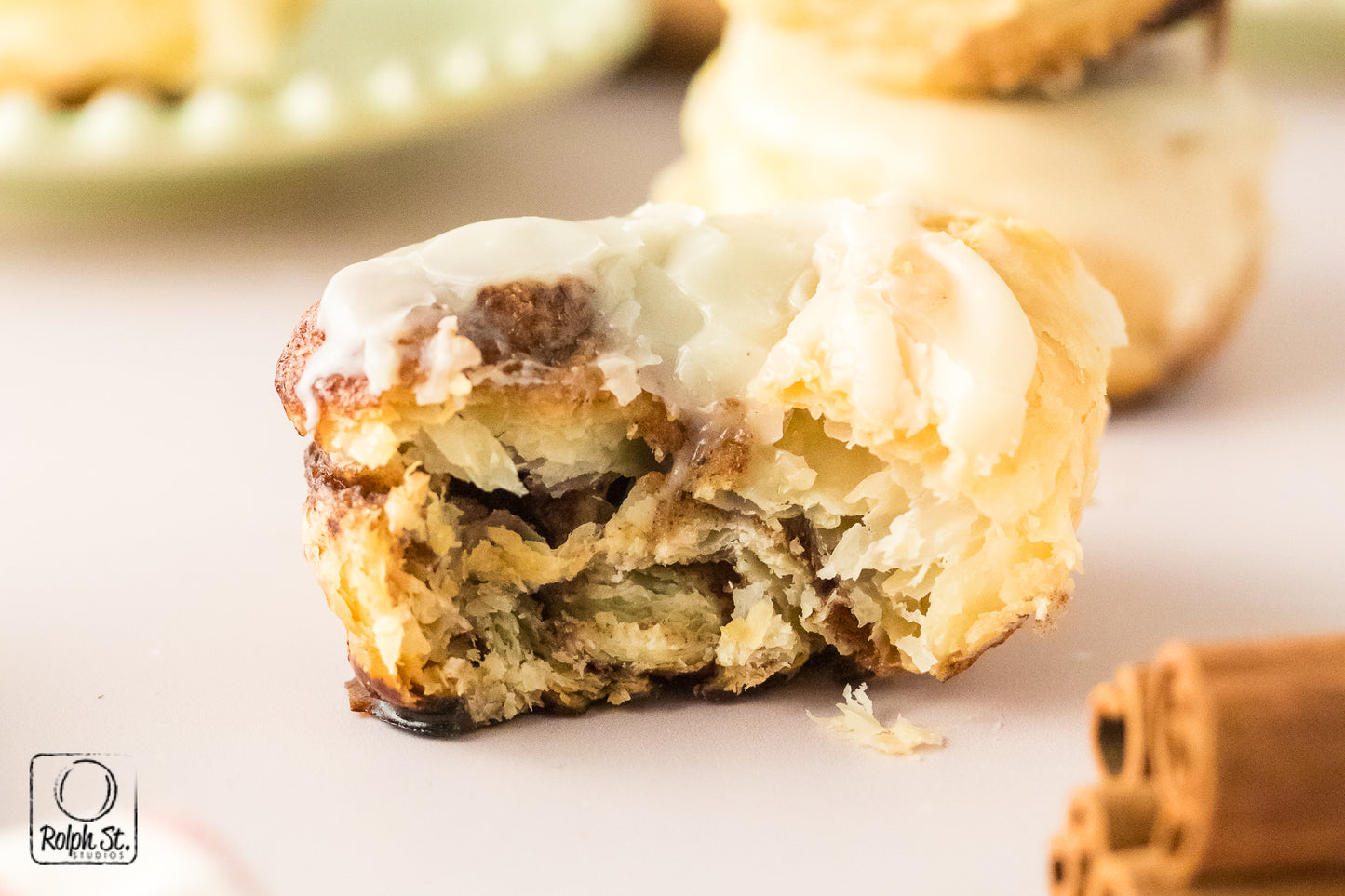 Exclusive Puff Pastry Cinnamon Rolls (with 25 sec reel)