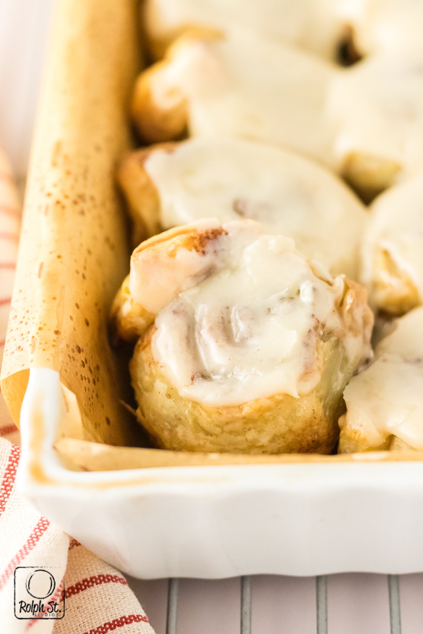 Exclusive Puff Pastry Cinnamon Rolls (with 25 sec reel)