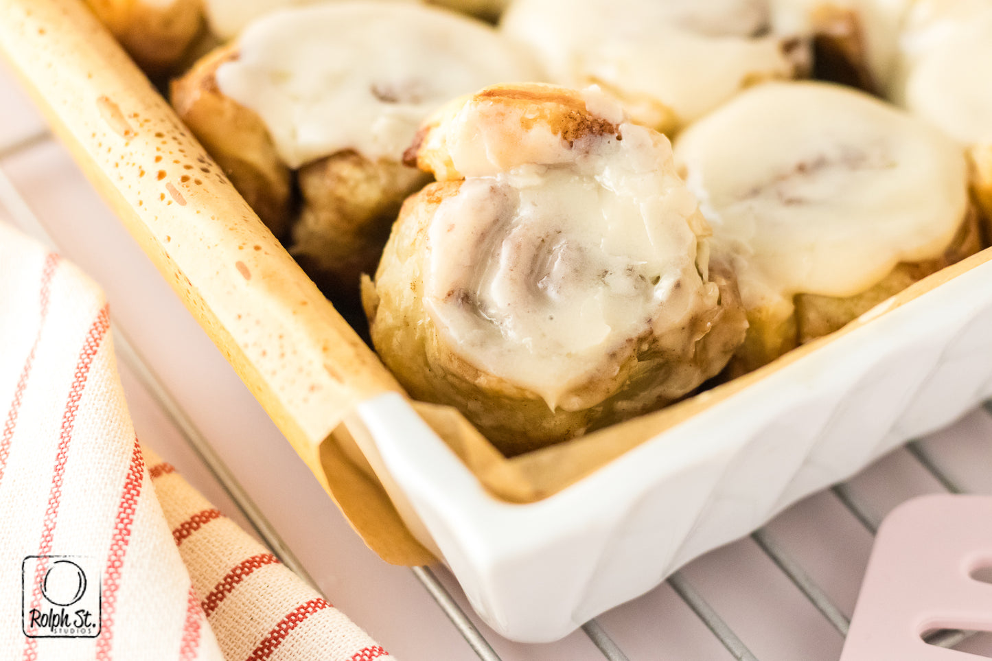 Exclusive Puff Pastry Cinnamon Rolls (with 25 sec reel)