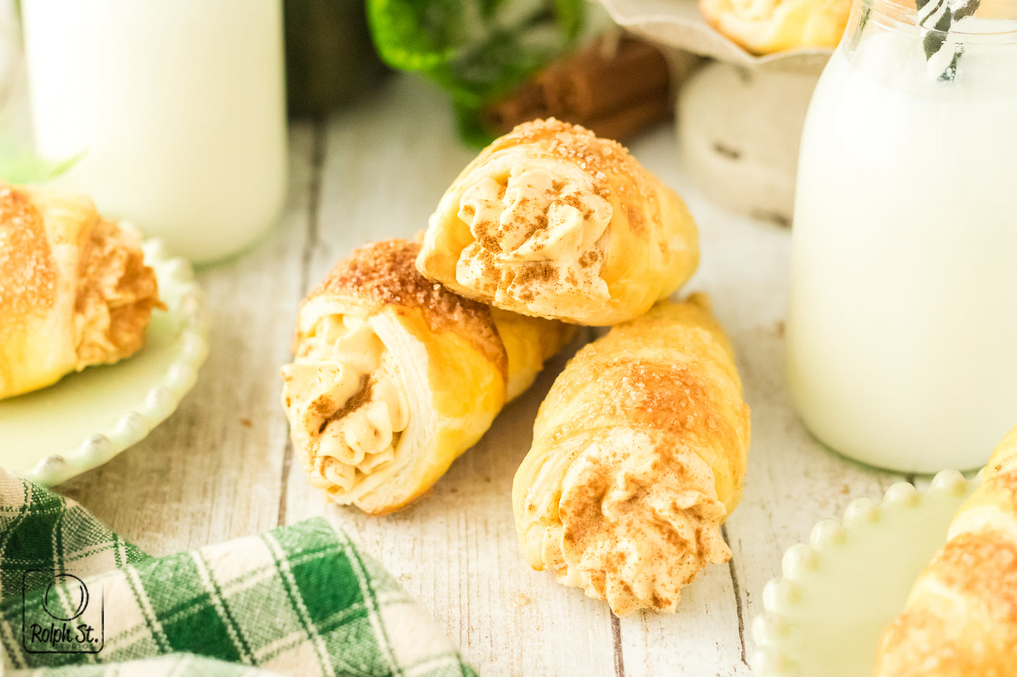 Exclusive Pumpkin Cream Horns