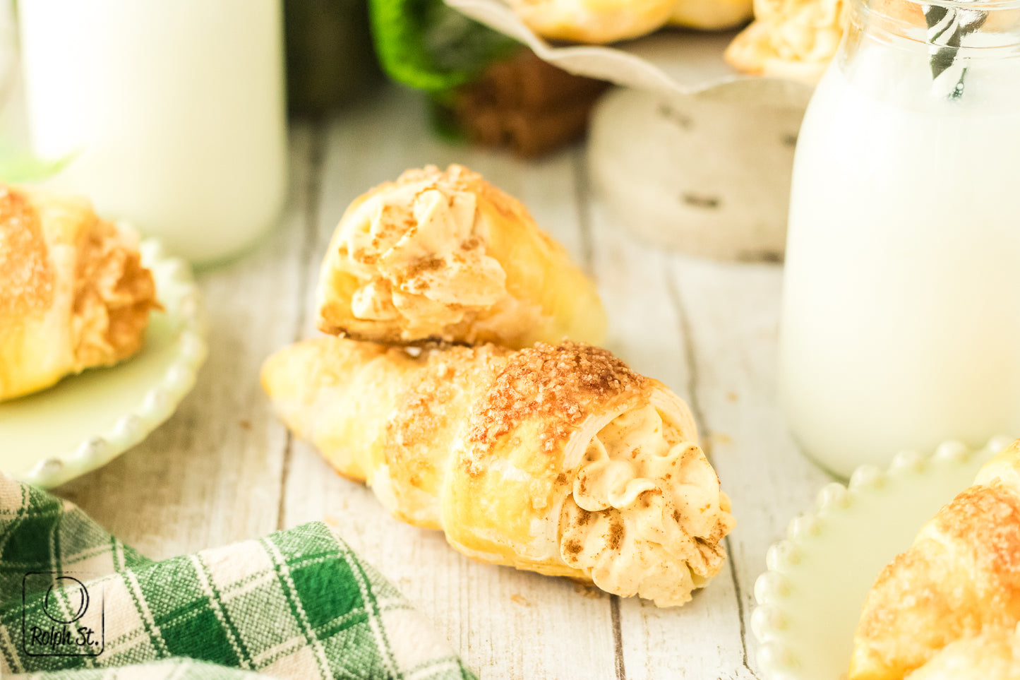 Exclusive Pumpkin Cream Horns