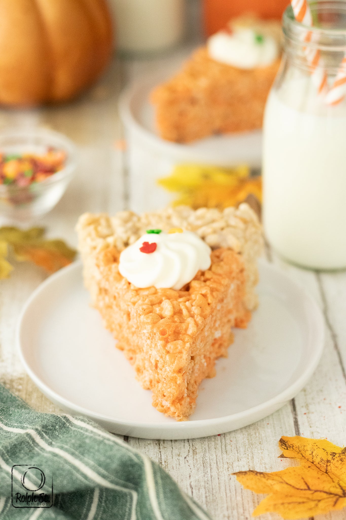 Exclusive Pumpkin Spice Rice Krispie Pie