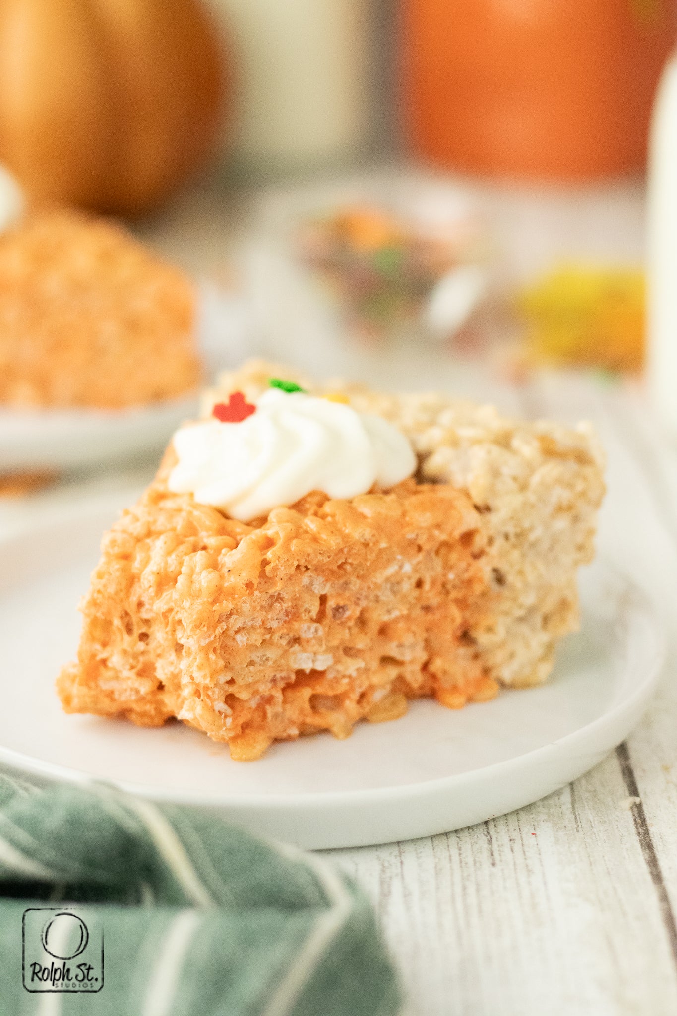 Exclusive Pumpkin Spice Rice Krispie Pie