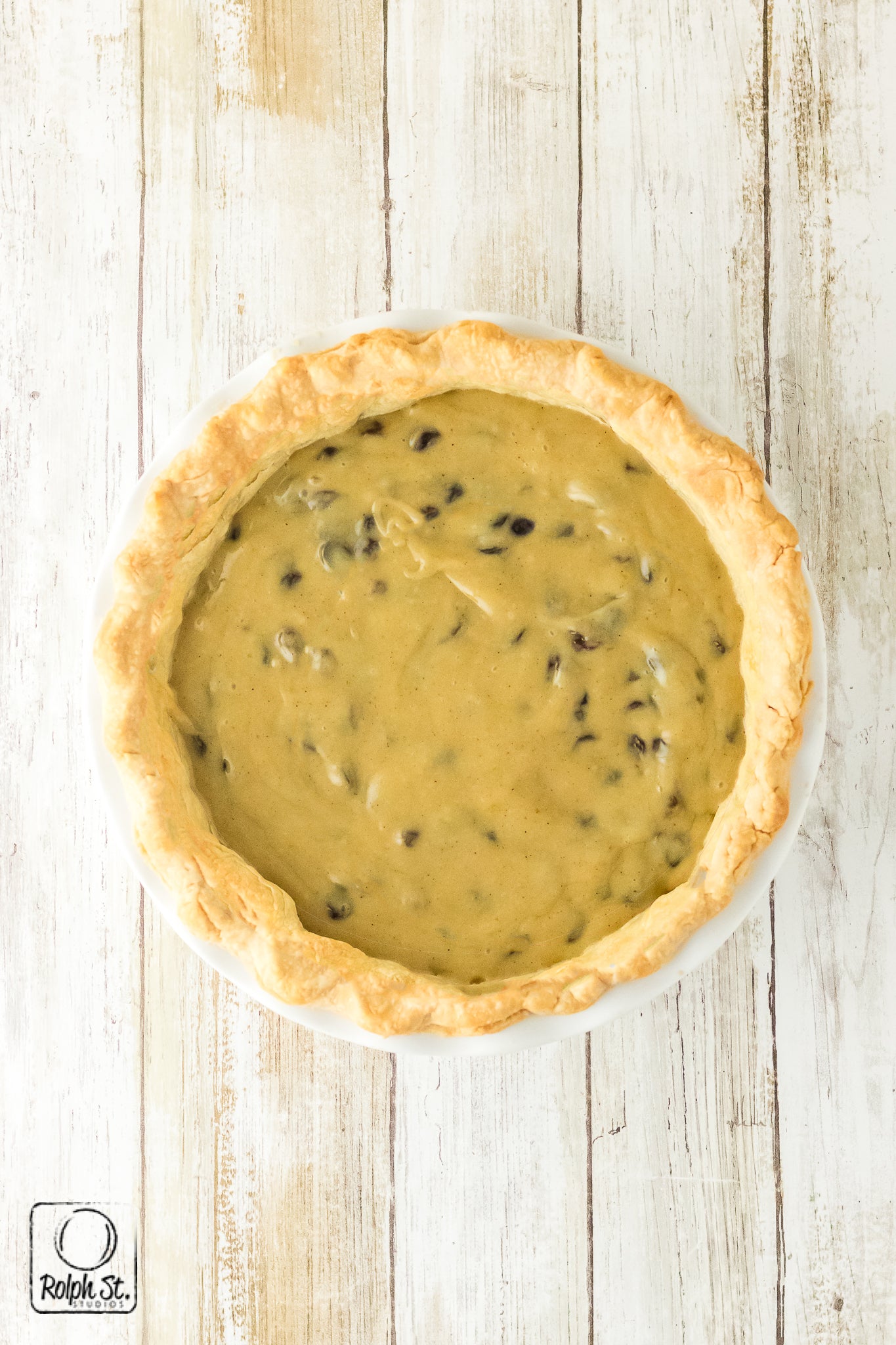 Exclusive Sour Cream Raisin Pie