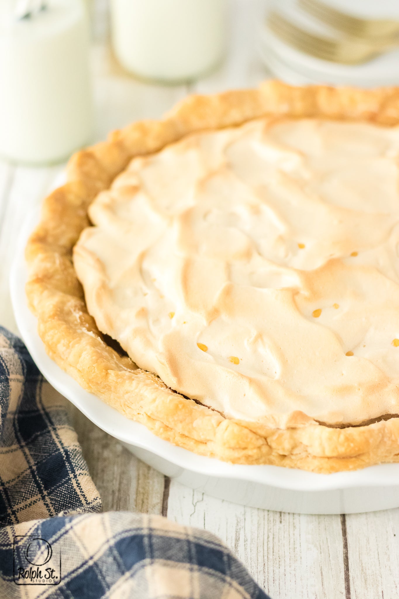 Exclusive Sour Cream Raisin Pie