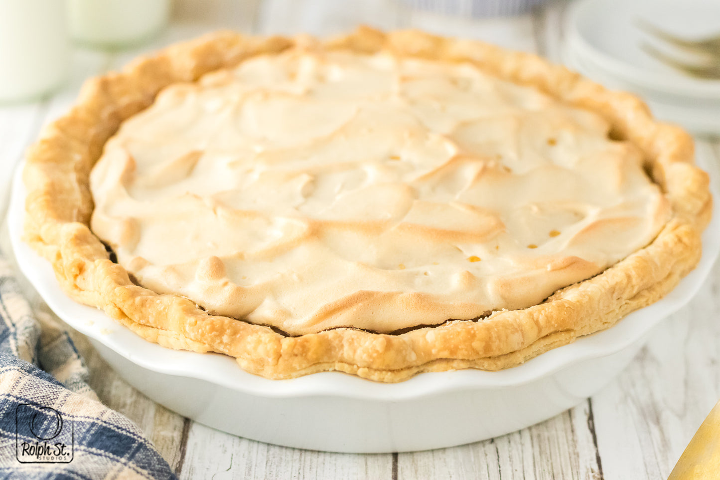Exclusive Sour Cream Raisin Pie