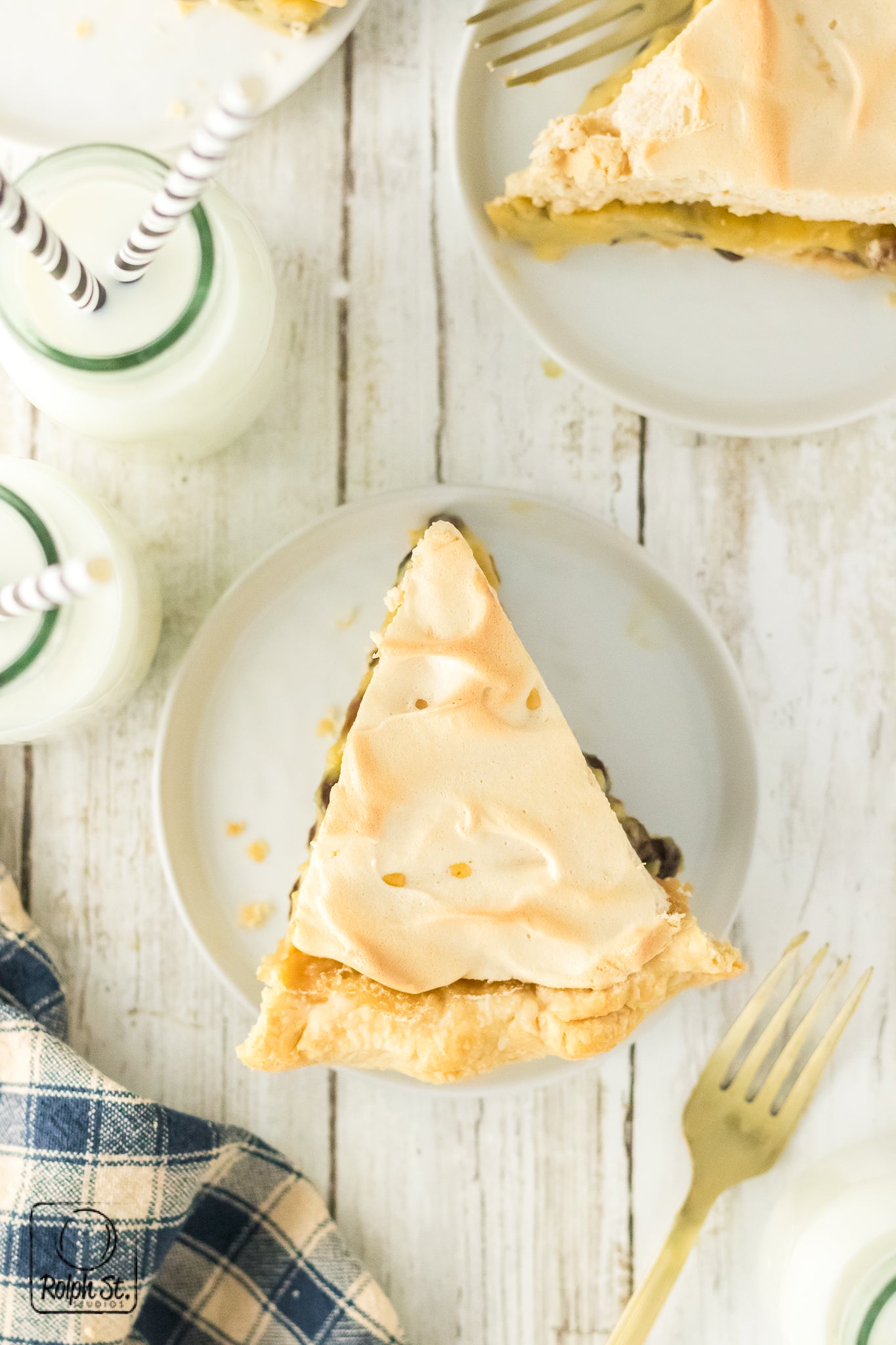 Exclusive Sour Cream Raisin Pie
