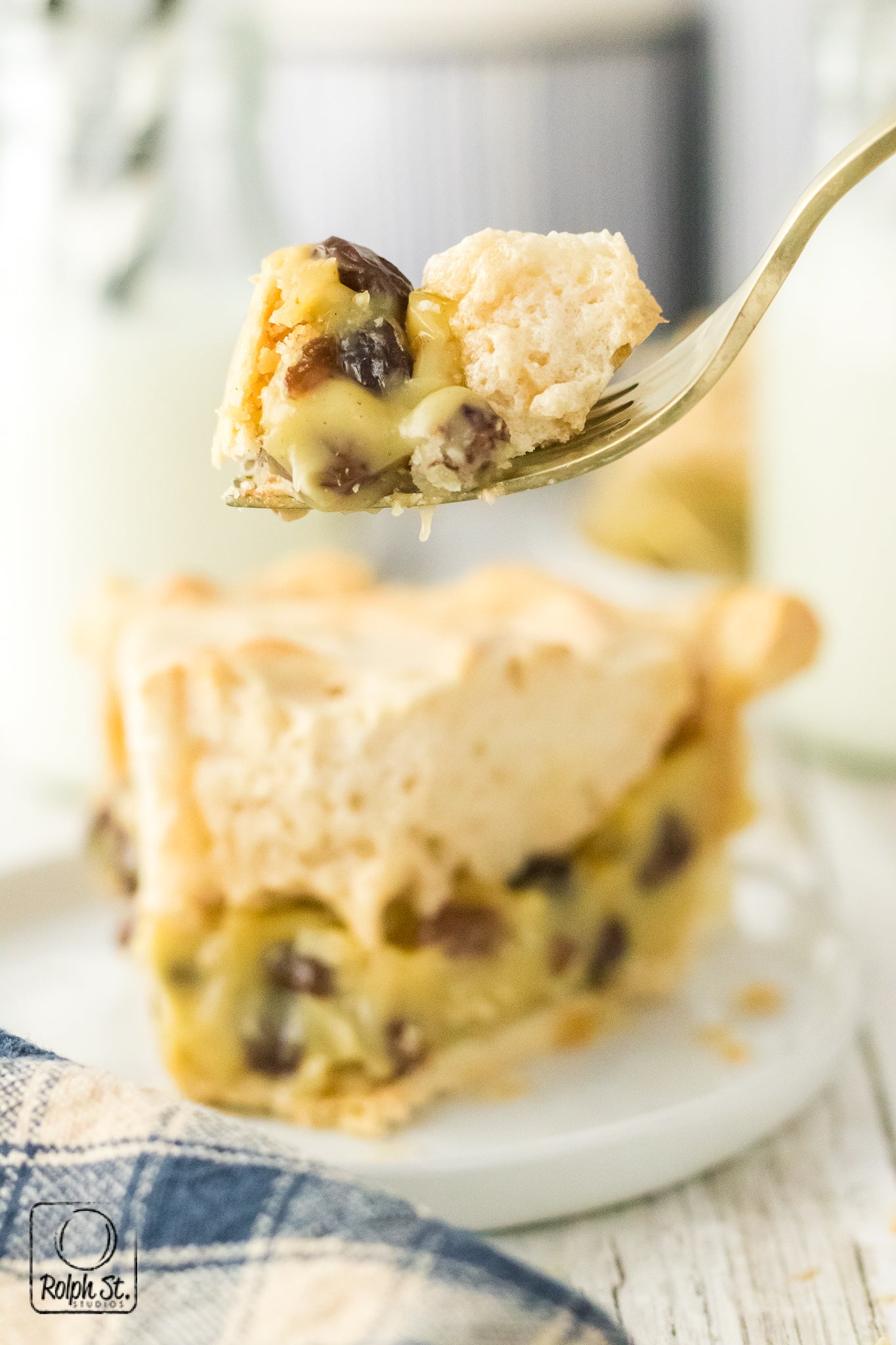 Exclusive Sour Cream Raisin Pie