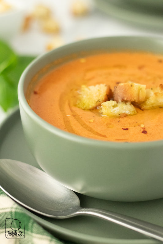 Exclusive Slow Cooker Roasted Red Pepper Soup