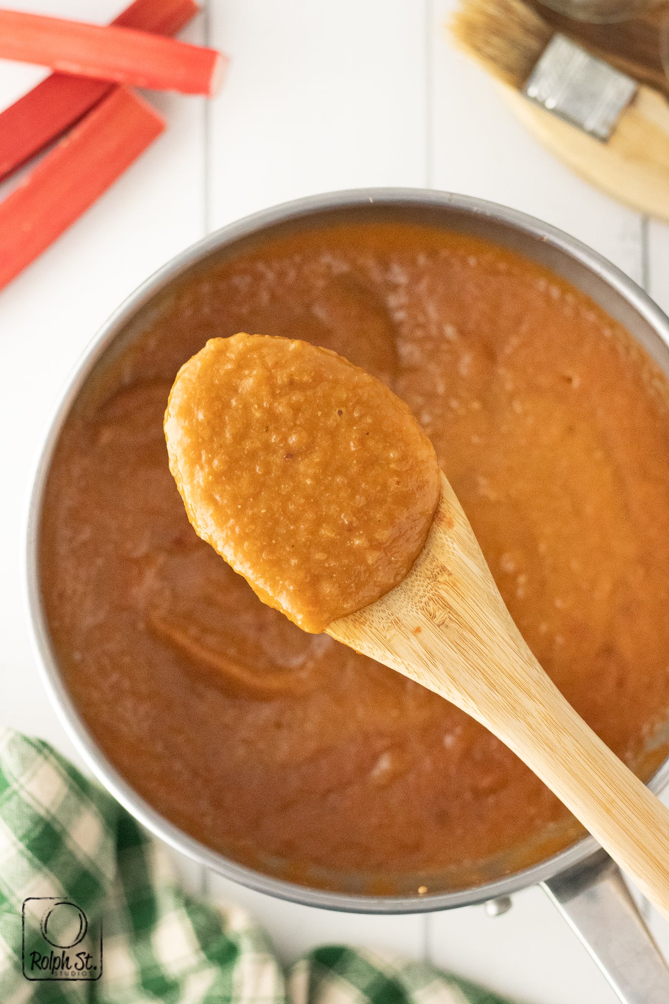Exclusive Rhubarb-BQ Sauce