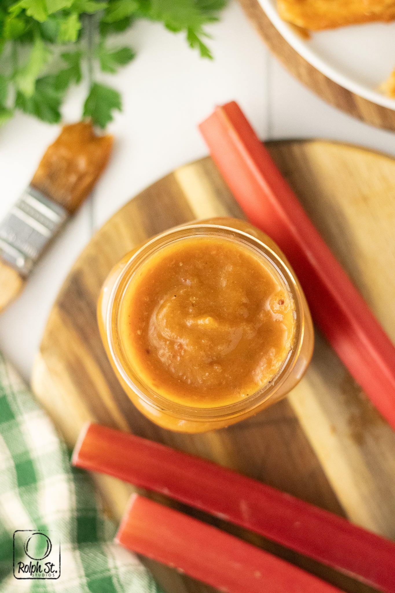 Exclusive Rhubarb-BQ Sauce