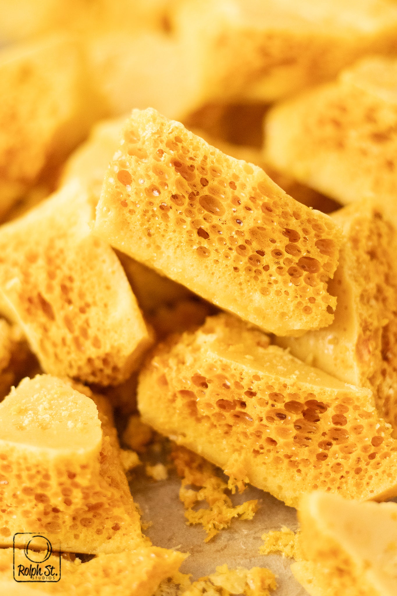 Recreation: Halloween Sponge Toffee
