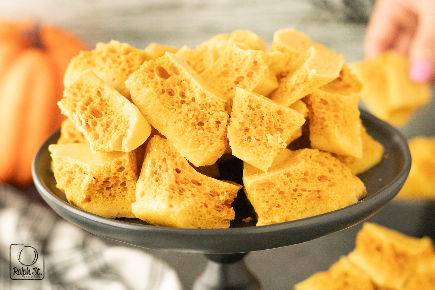 Recreation: Halloween Sponge Toffee
