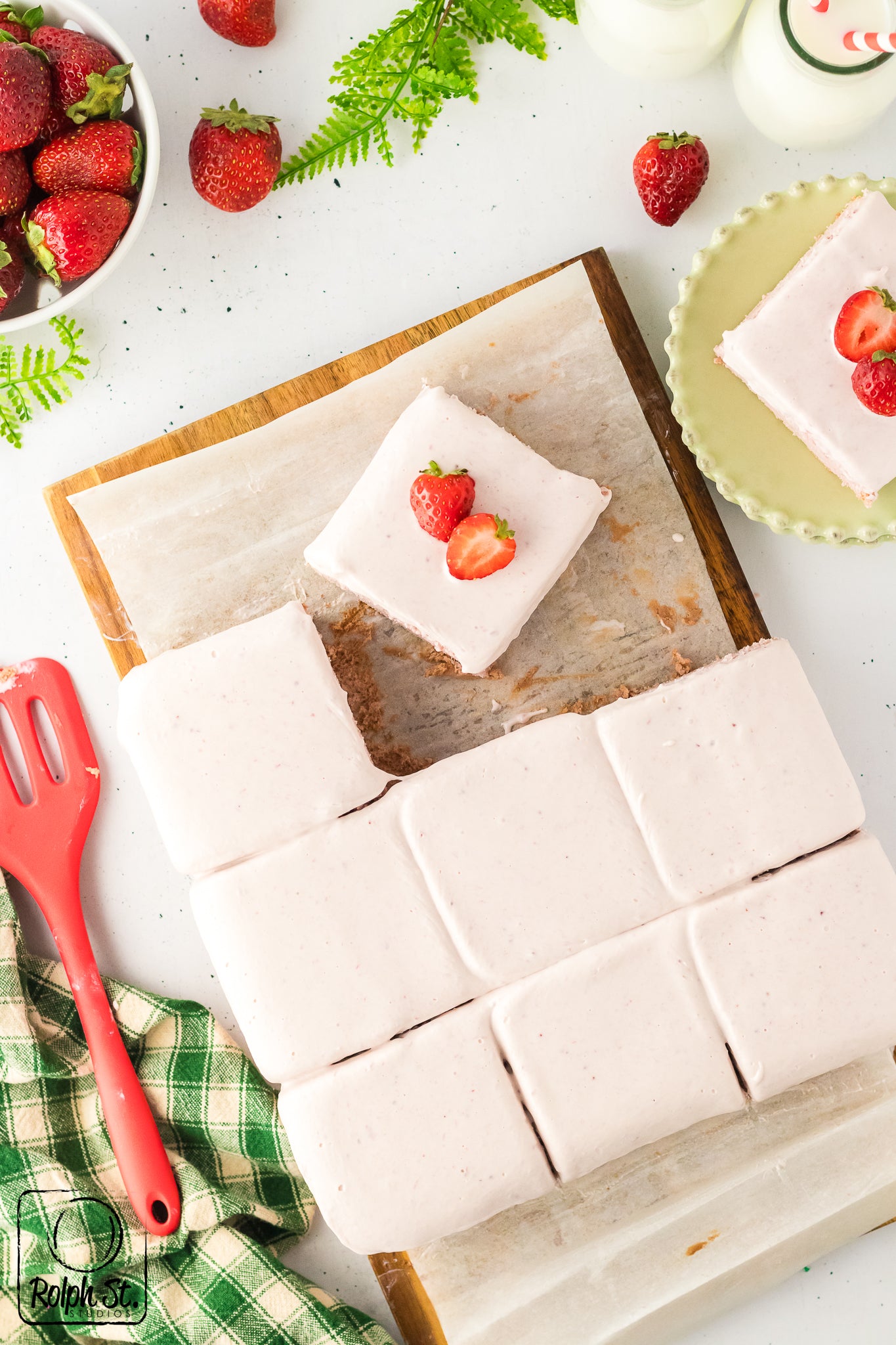 Exclusive Strawberry Blondies